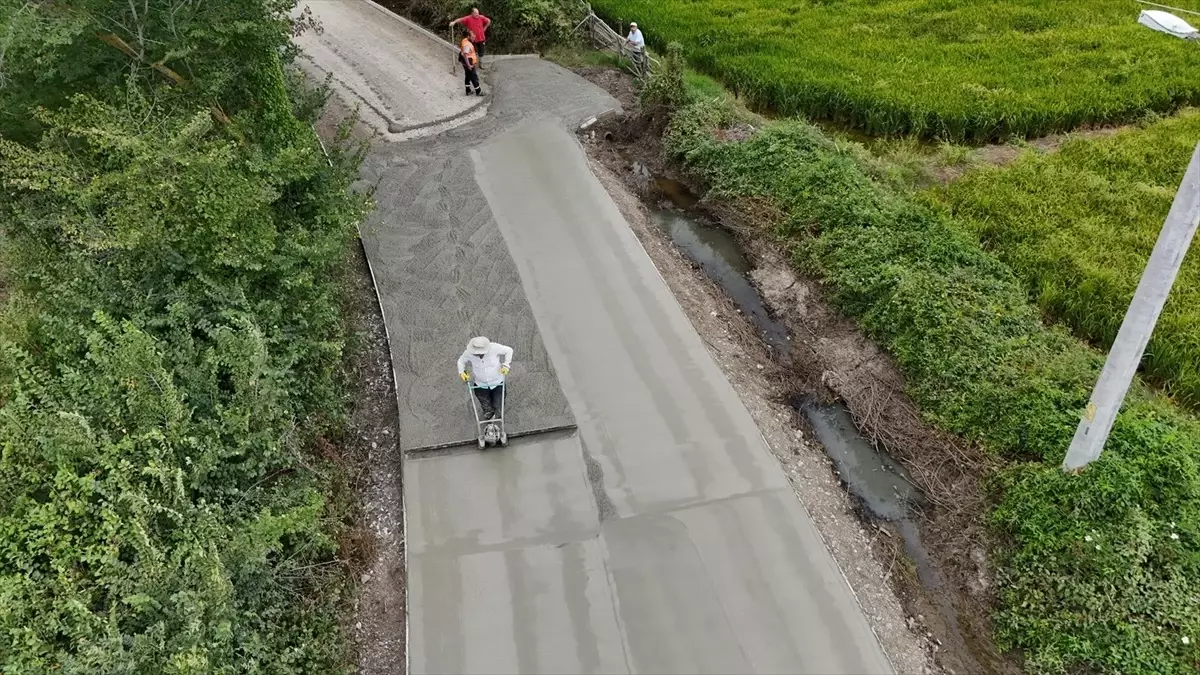 bafrada beton santrali ile yol yapim calismalari hizlandi s5d4pTxL