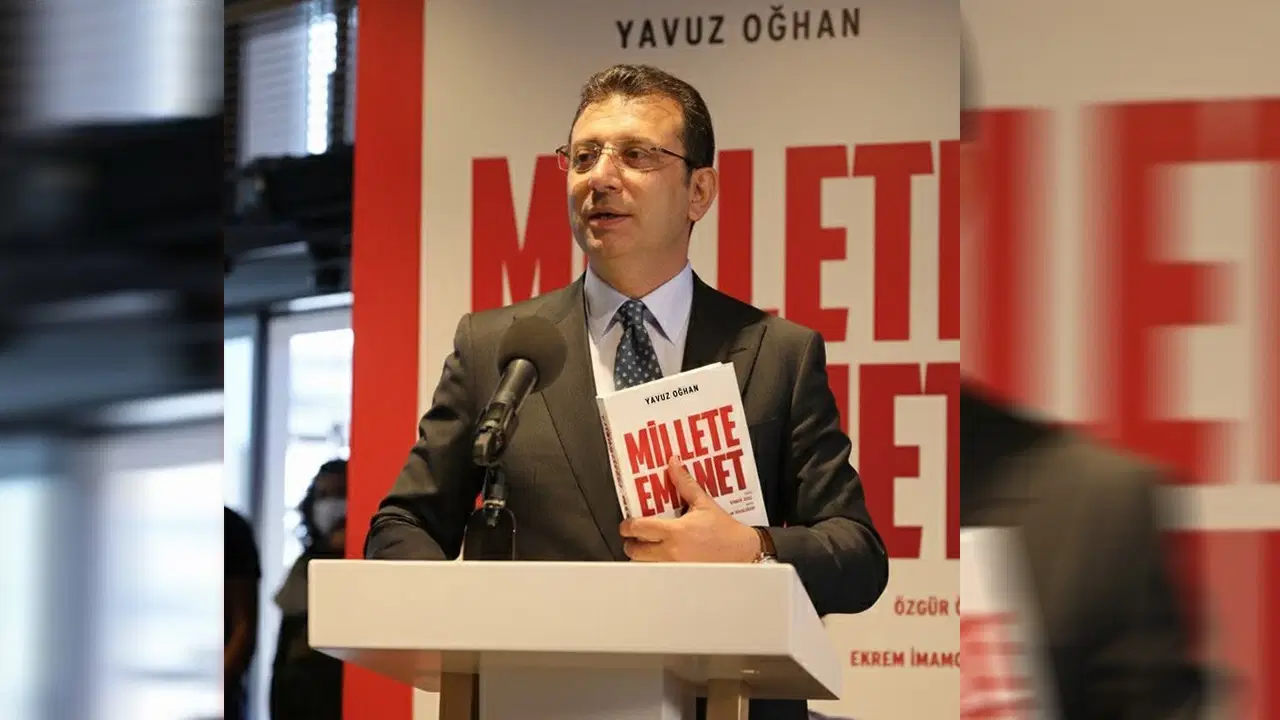 ekrem imamoglu bu kitap size emanet diyerek tanitti darbeyi adim adim anlatiyor scLkVEir