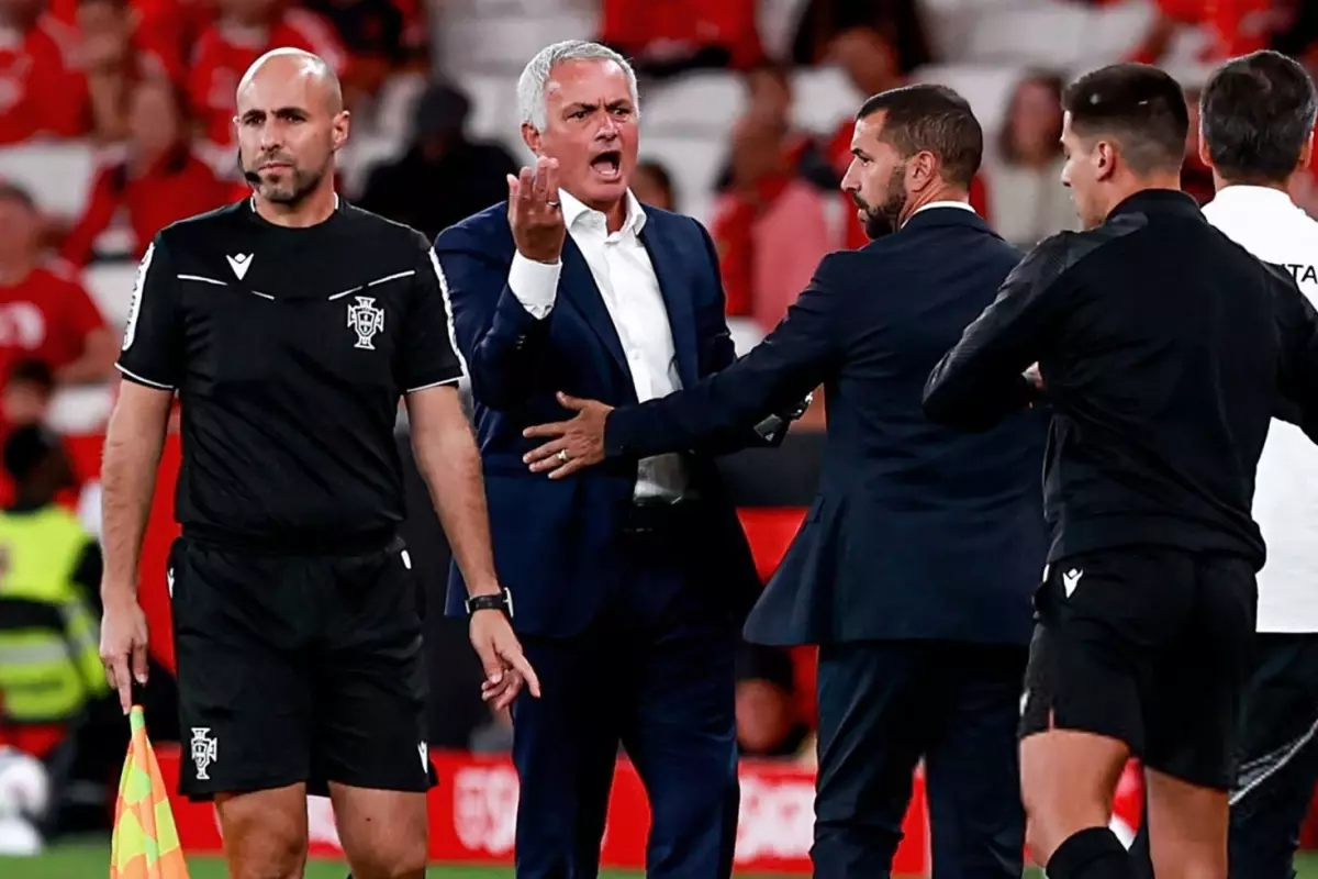 iki hafta dayanamadilar jose mourinho portekizi karistirdi WU9UcgSN