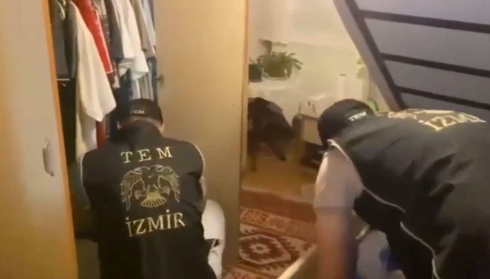 izmir merkezli teror orgutu operasyonu 18 gozalti rYSY4sp1