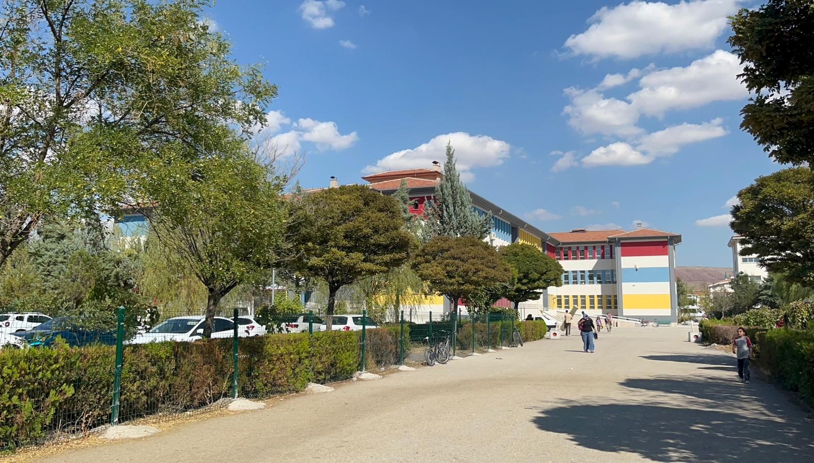 okul muduru darbedildi 1QjKgXSZ