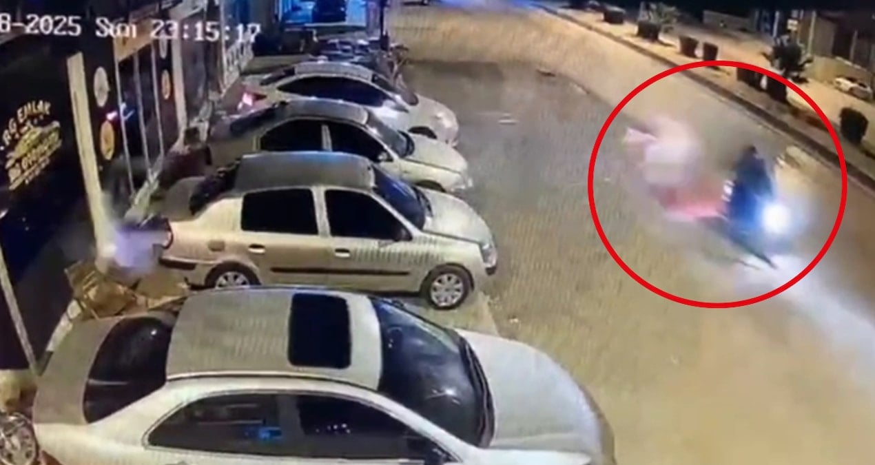 oto galeriye silahli saldiri iceride 4 kisi vardi TT3mjTx9