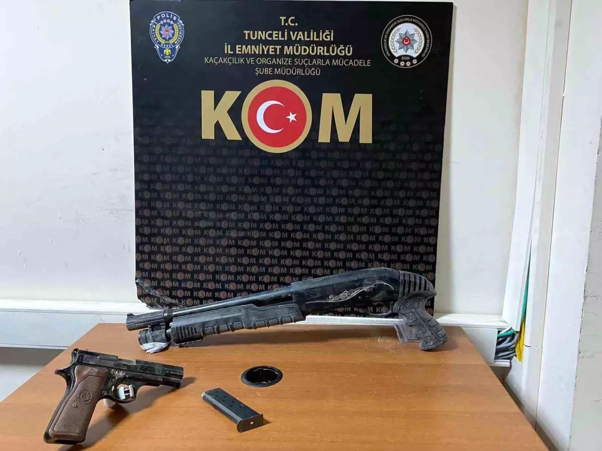 tuncelide santiye alaninda silah ve uyusturucu ele gecirildi J1S93ebF