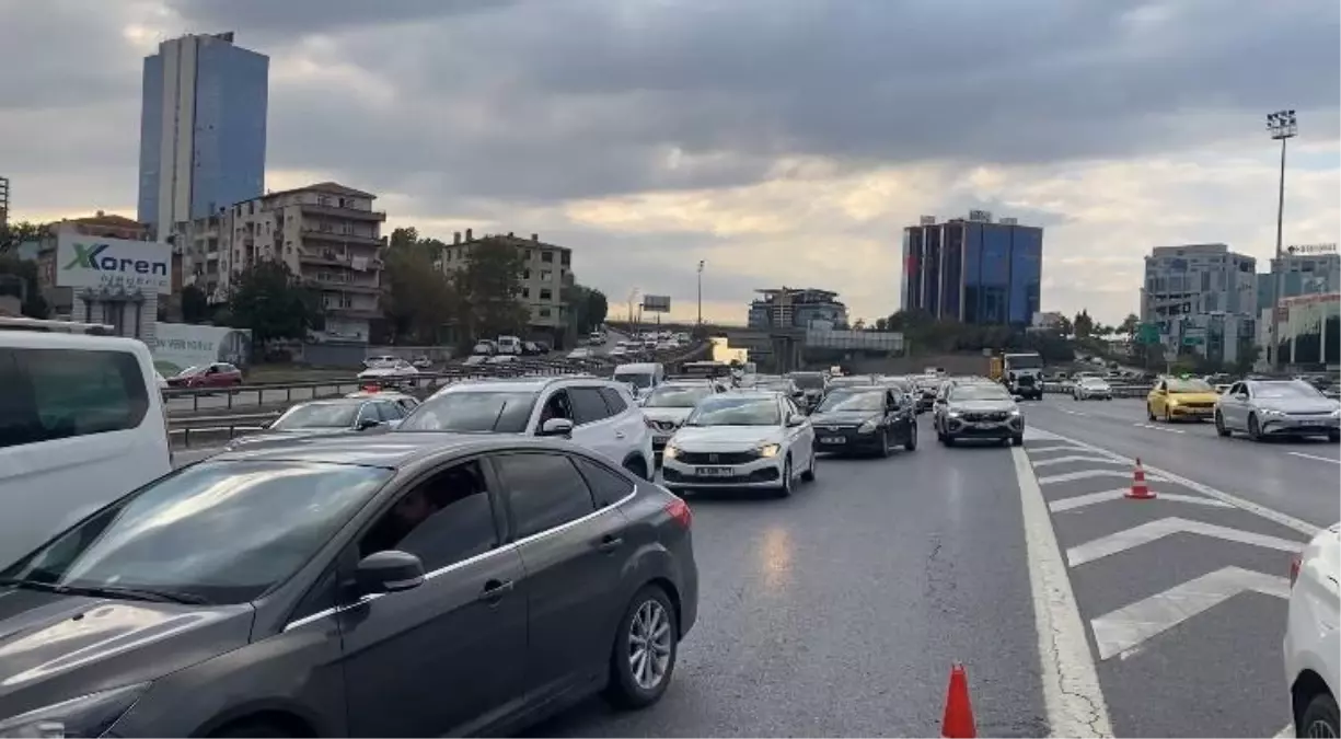 bagcilarda kaza 4 yarali EYkW387S