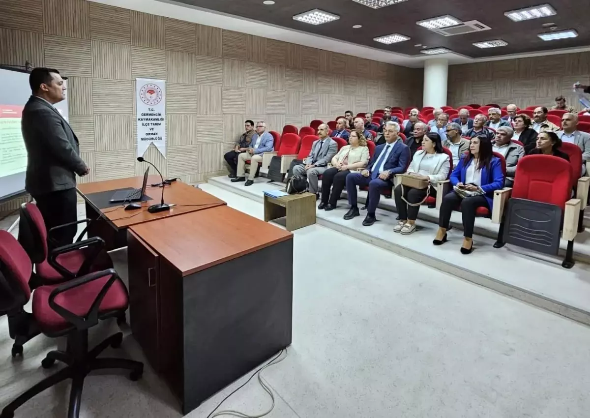 germencikte tarim sayimi toplantisi pHgQSG4I.jpg