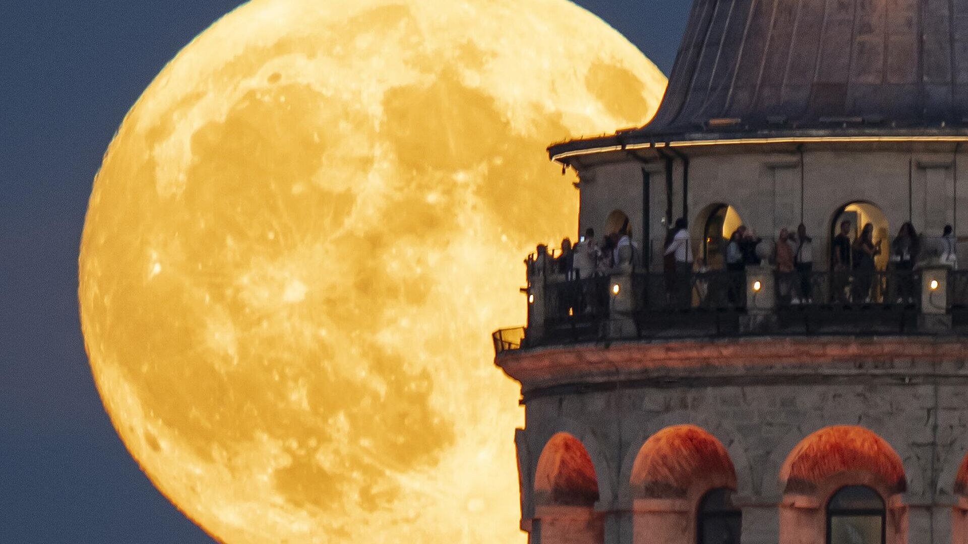 gokyuzu buyulenecek yilin ilk super ayi 7 ekimde goz kamastiracak f7fWzup2