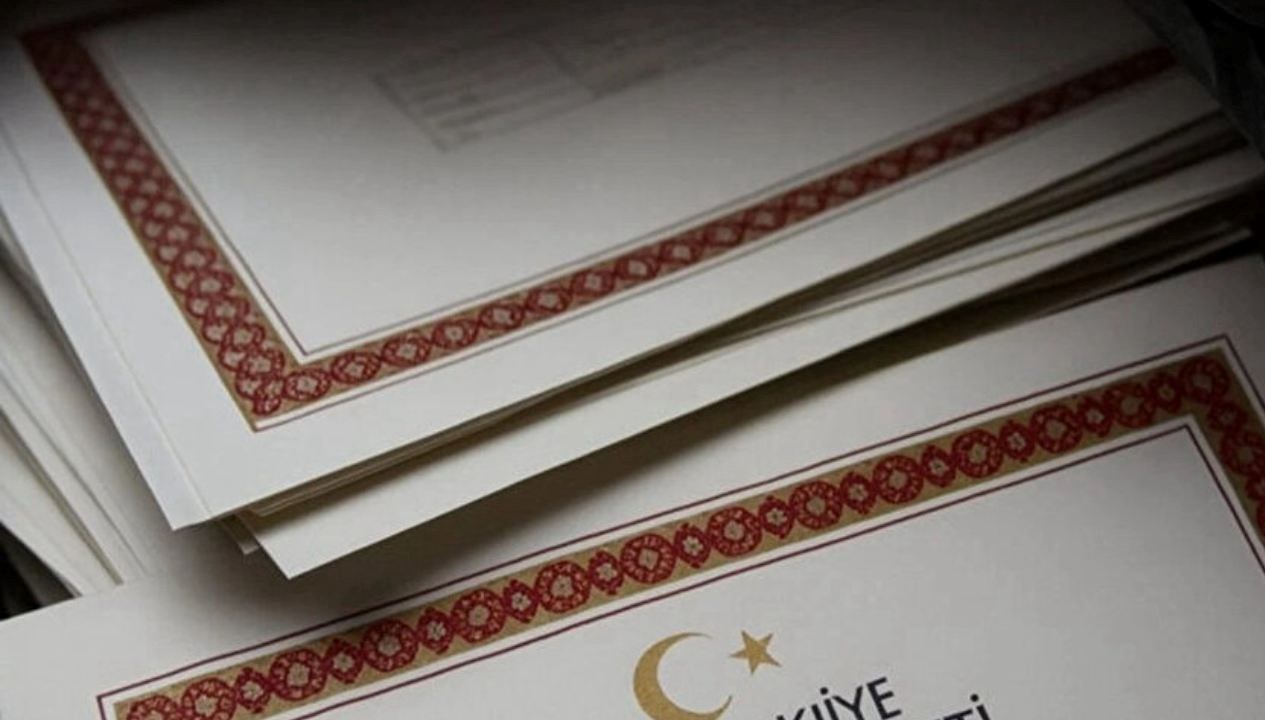 sahte e imza davasi tahliye edilen 5 sanik yeniden tutuklandi xBufBkV4.jpg