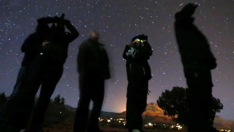 soguk savas doneminin aciklanamayan isiklarinin sirri cozuldu XWnVeuJK.jpg