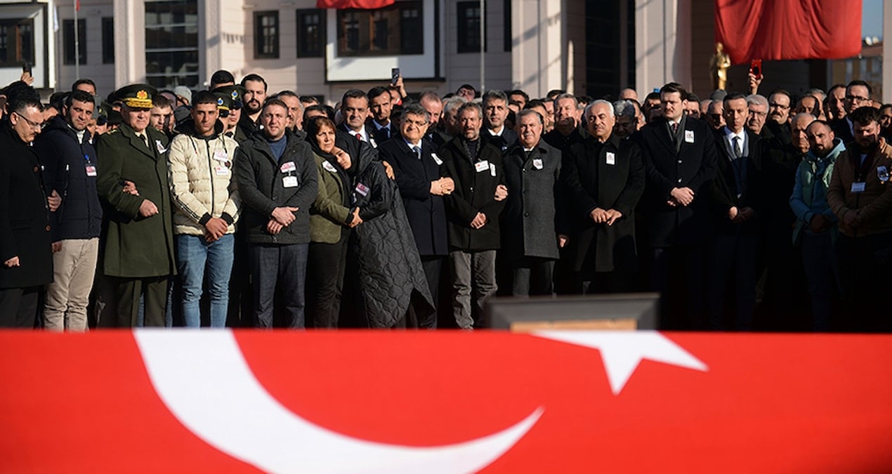 trabzonda yamactan duserek olen polis memuru son yolculuguna ugurlandi I8HZdngb