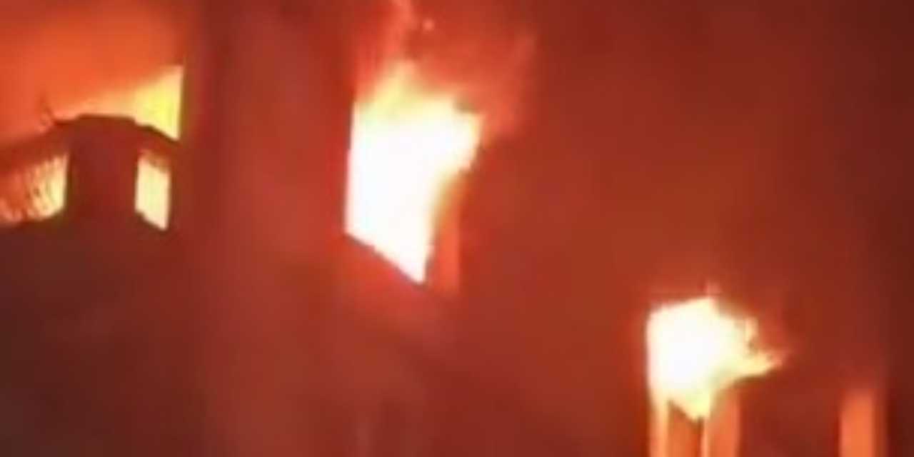 huzurevinde yangin panigi 10 kisi can verdi 5SxrYD3e.jpg