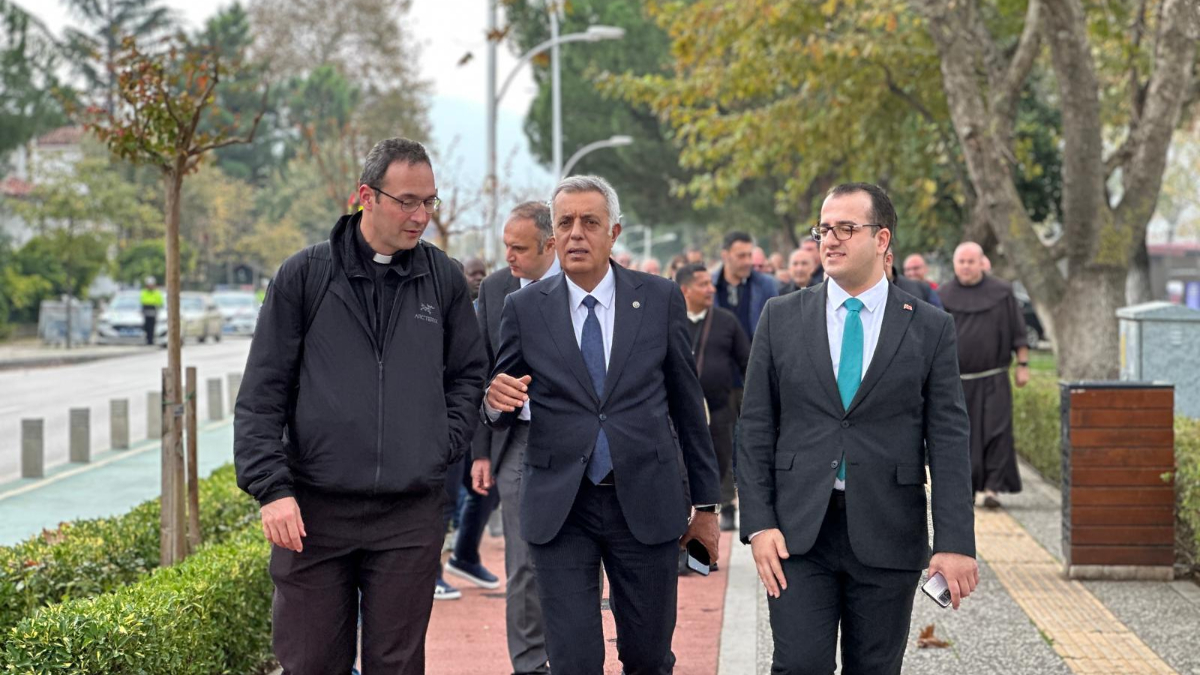 papa leonun turkiye ziyareti oncesi vatikan heyeti iznike geldi eE7sxMNr.jpg