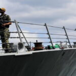 muzakere-surecinde-tansiyonu-yukselten-abd-hamlesi-abd-muhribi-hurmuze-yoneldi-iran-uyarisi-geri-adim-i2jkuk6g