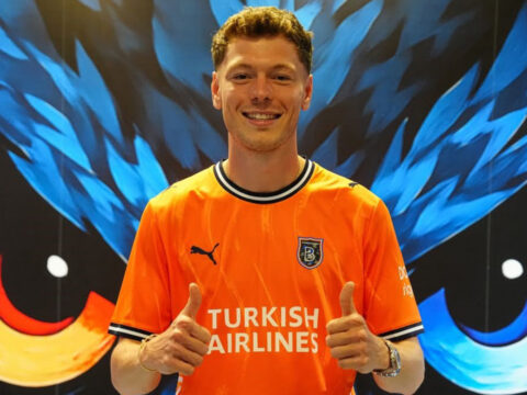 Basaksehir danimarkali kanat oyuncusu andreas skov olseni kadrosuna katti 5rkaSjzE